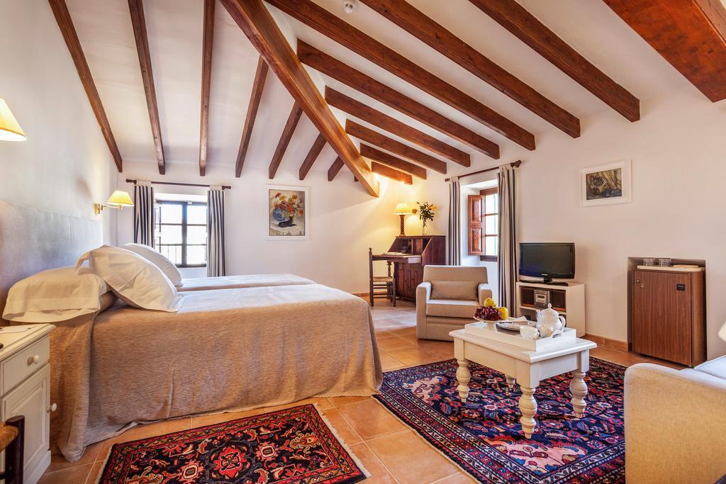 Hotel Llenaire Port de Pollença Rum bild