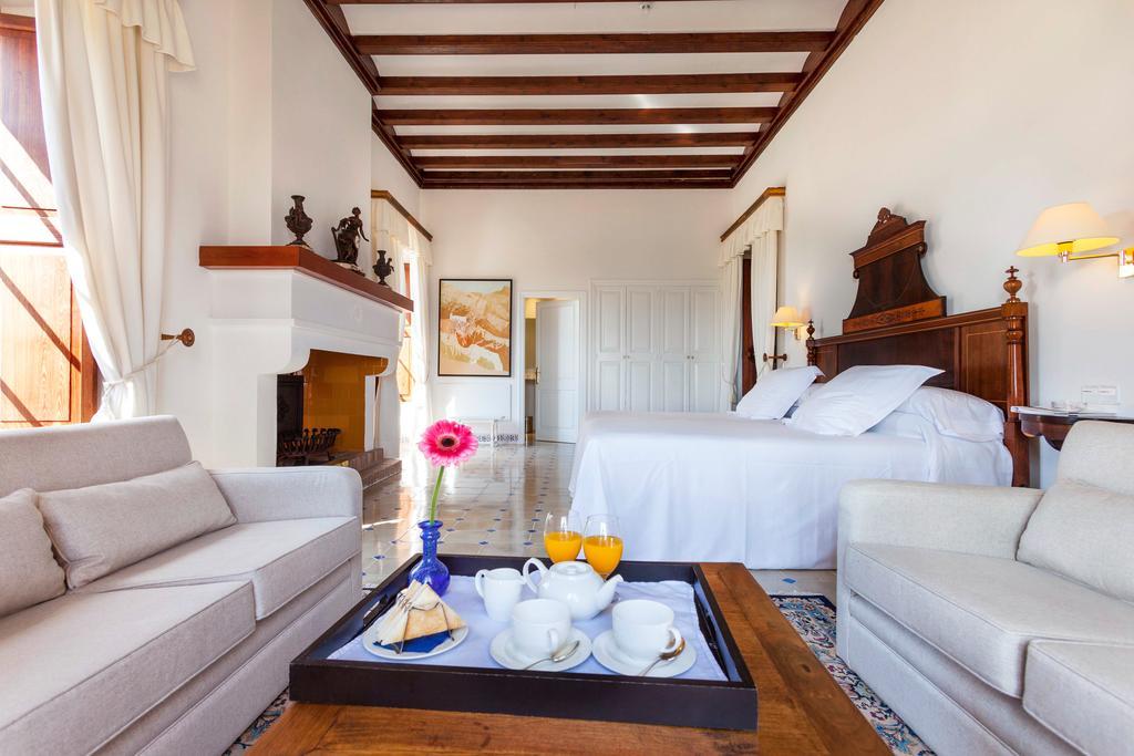 Hotel Llenaire Port de Pollença Rum bild