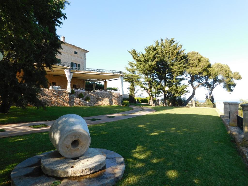 Hotel Llenaire Port de Pollença Exteriör bild