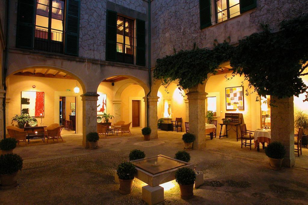Hotel Llenaire Port de Pollença Rum bild