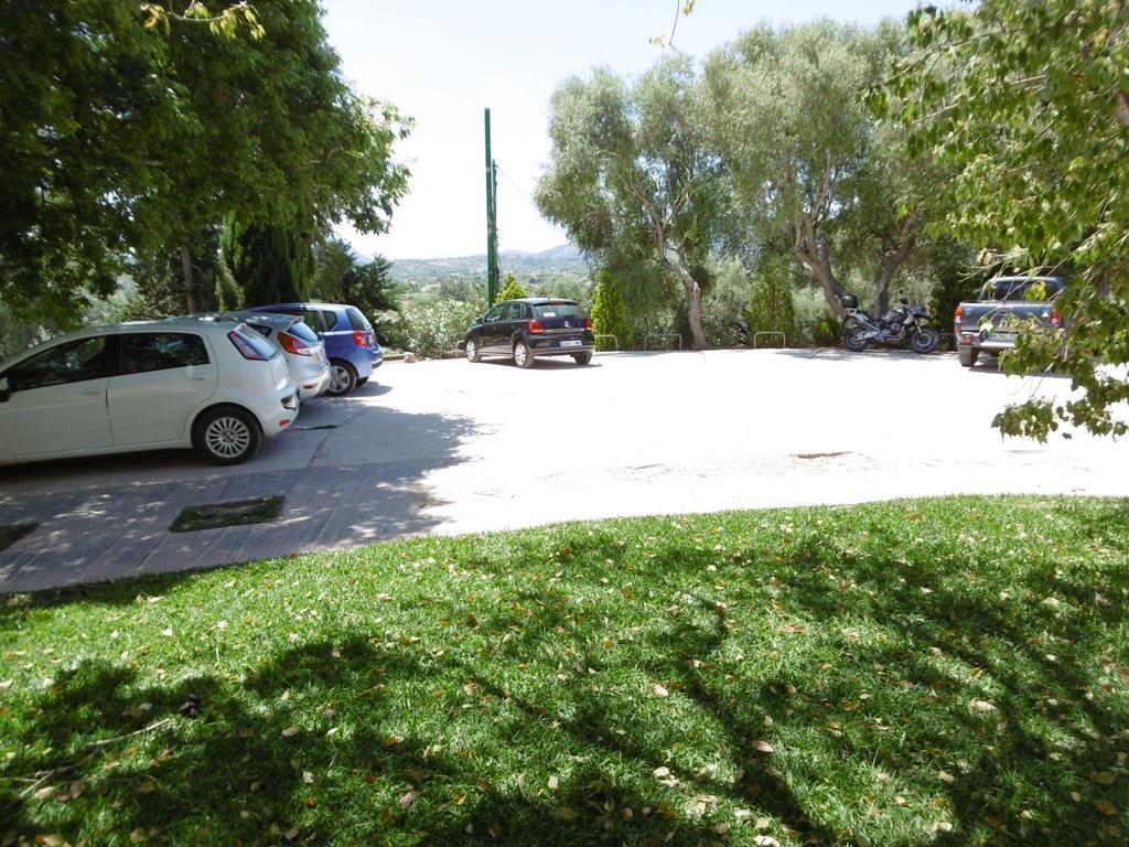 Hotel Llenaire Port de Pollença Exteriör bild